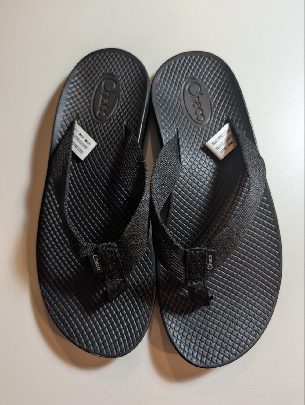 Chaco Woman's Size 6 Black Textured Flip-Flop Sandals